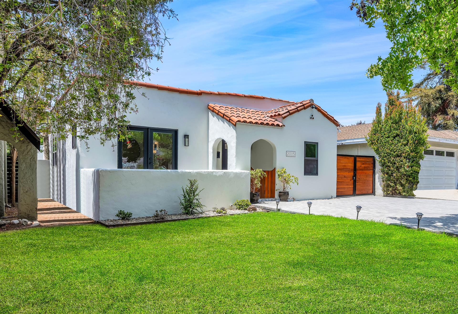 2015 Malcolm Ave, Los Angeles, 90025
